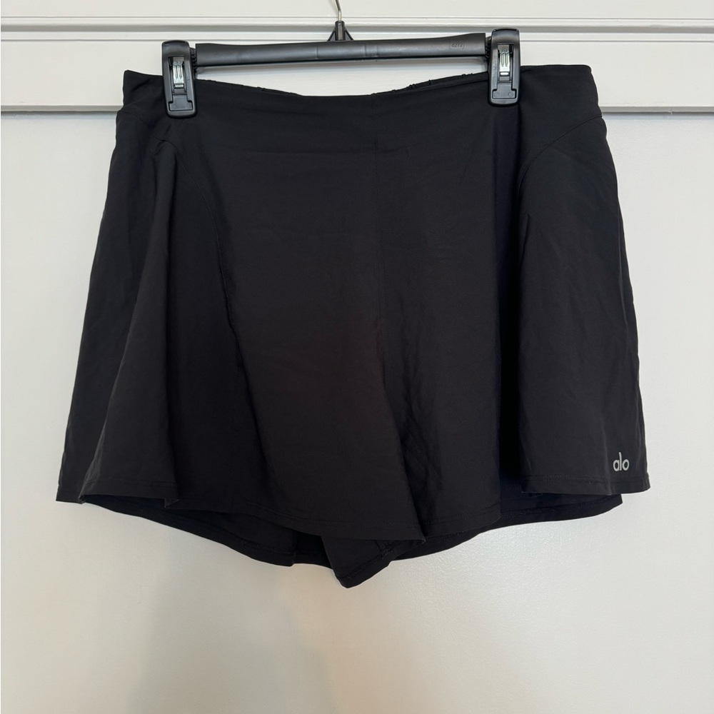 ALO Yoga Black Flowy Shorts